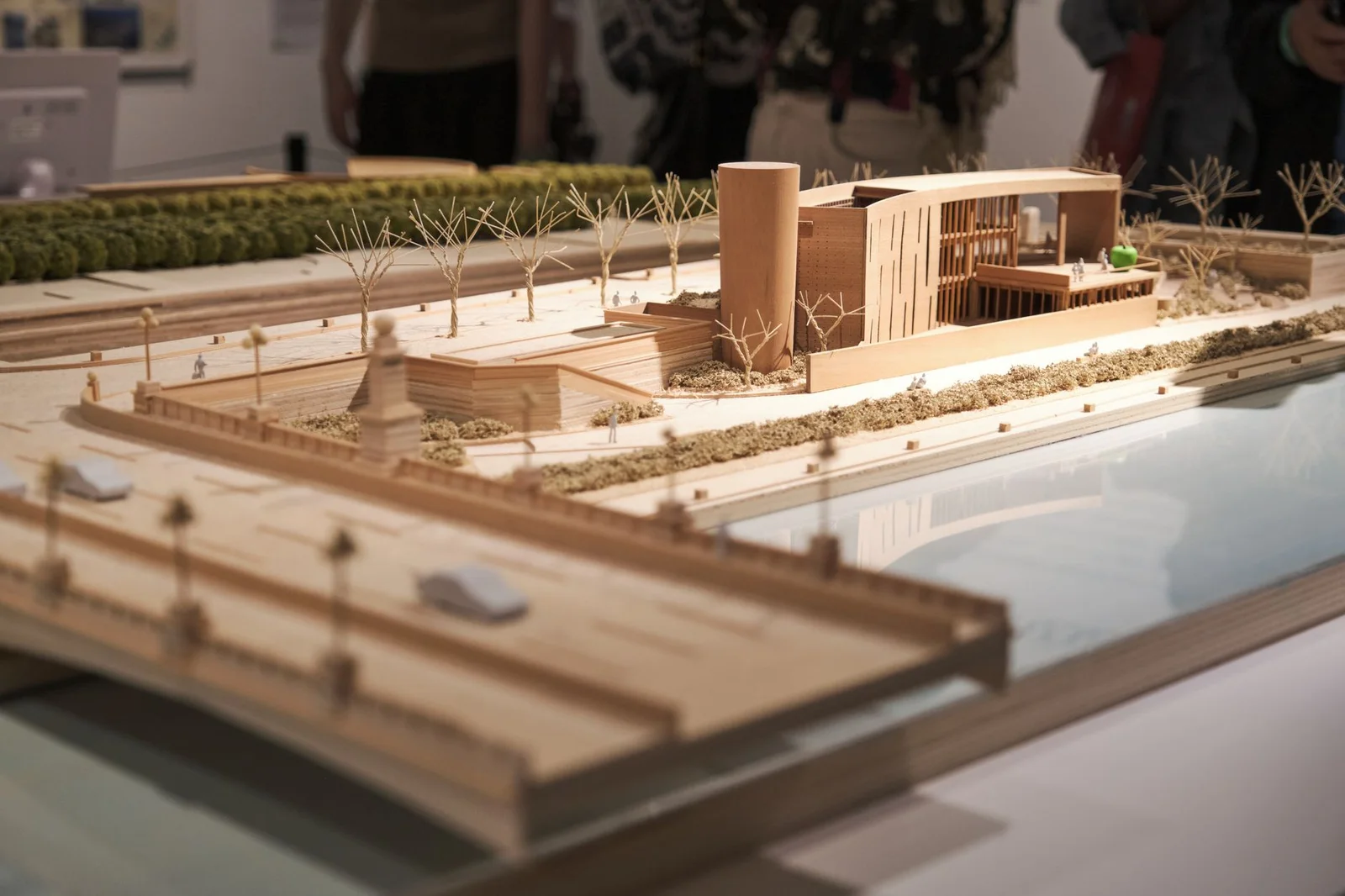 Maqueta de arquitectura en madera — imagen de referencia (stock)